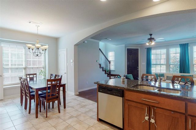2556 Sarah Lane, Lewisville, TX 75056