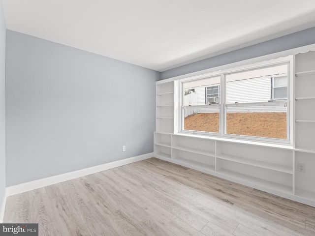 24 MARSHALL LANE, Willingboro, NJ 08046
