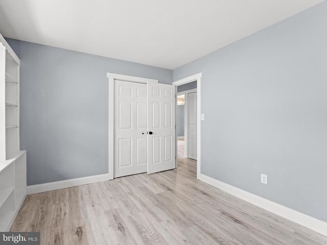 24 MARSHALL LANE, Willingboro, NJ 08046