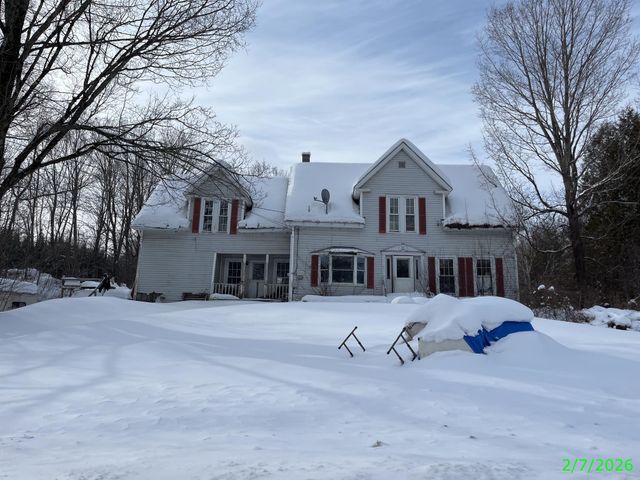 2612 Glover Street, Glover, VT 05839