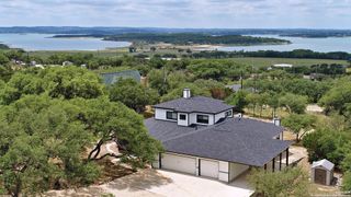852 Crossbow, Canyon Lake, TX 78133
