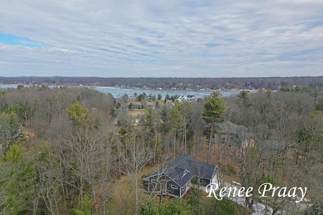 5439 Shawnee Road, Pentwater Twp, MI 49449