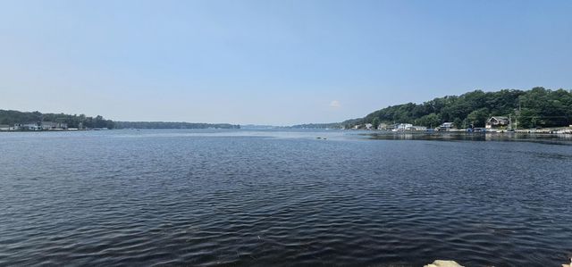 5439 Shawnee Road, Pentwater Twp, MI 49449