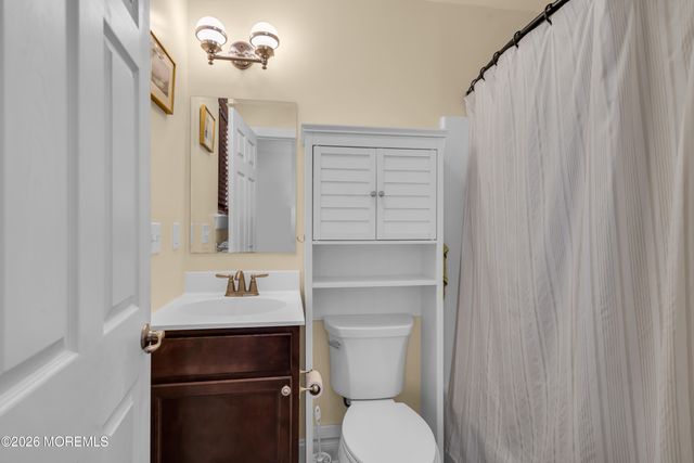 16 E Shore Street, Keansburg, NJ 07734