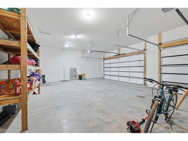 421 N Heather Dr, Pueblo, CO 81007