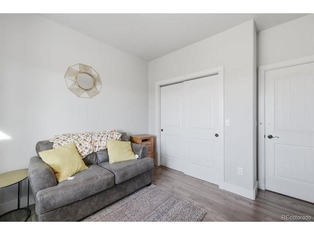 421 N Heather Dr, Pueblo, CO 81007