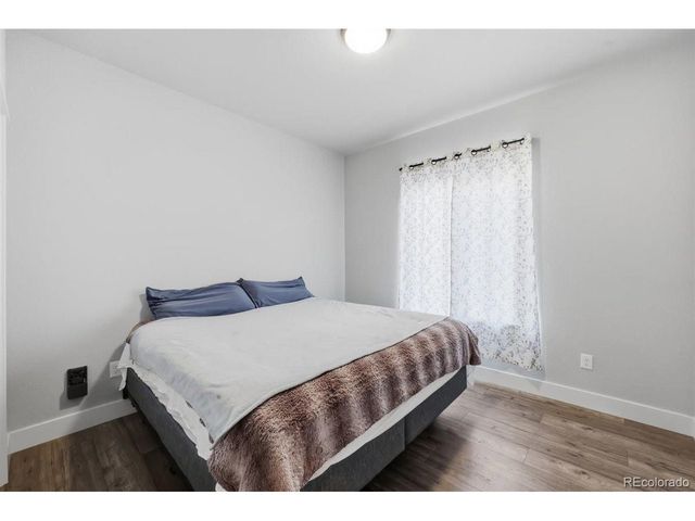 421 N Heather Dr, Pueblo, CO 81007