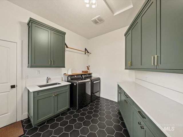 6255 S Tarrega Ln, Meridian, ID 83642