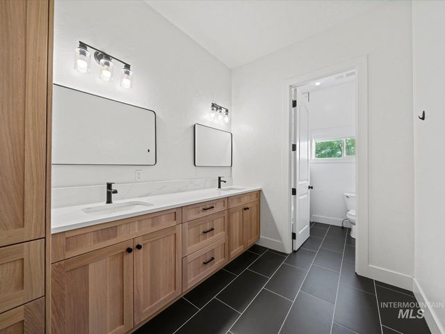 6255 S Tarrega Ln, Meridian, ID 83642