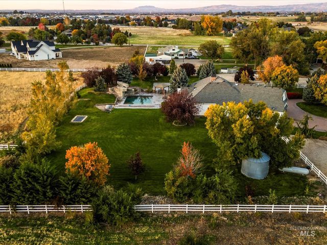 6255 S Tarrega Ln, Meridian, ID 83642