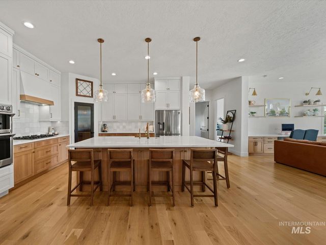 6255 S Tarrega Ln, Meridian, ID 83642