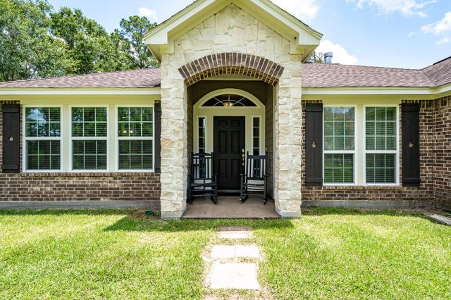 2321 County Road 2252, Cleveland, TX 77327