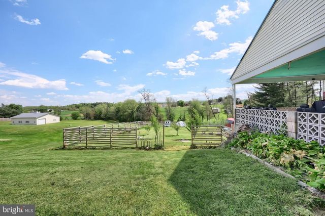 4834 E PROSPECT RD, York, PA 17406