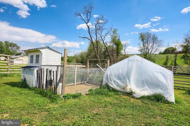 4834 E PROSPECT RD, York, PA 17406