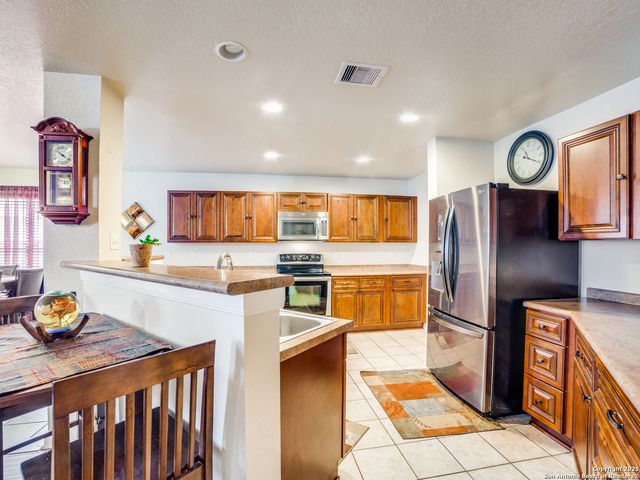 212 Springtree Trail, Cibolo, TX 78108