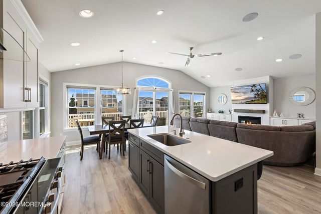 41 Harry Drive, Beach Haven West, NJ 08050