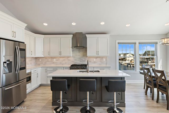 41 Harry Drive, Beach Haven West, NJ 08050