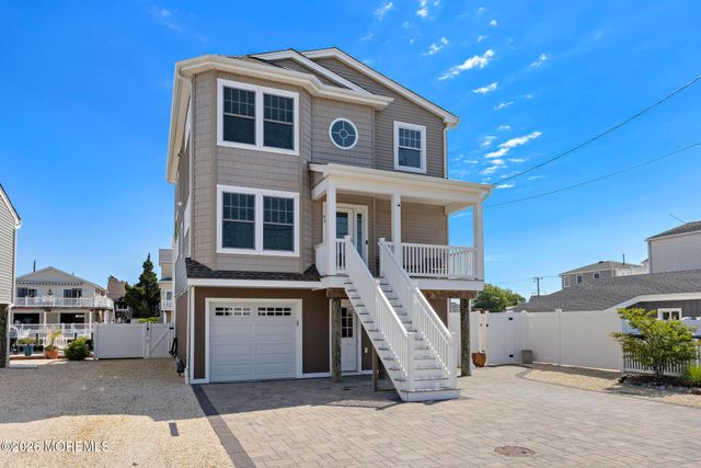41 Harry Drive, Beach Haven West, NJ 08050