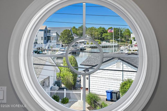 41 Harry Drive, Beach Haven West, NJ 08050