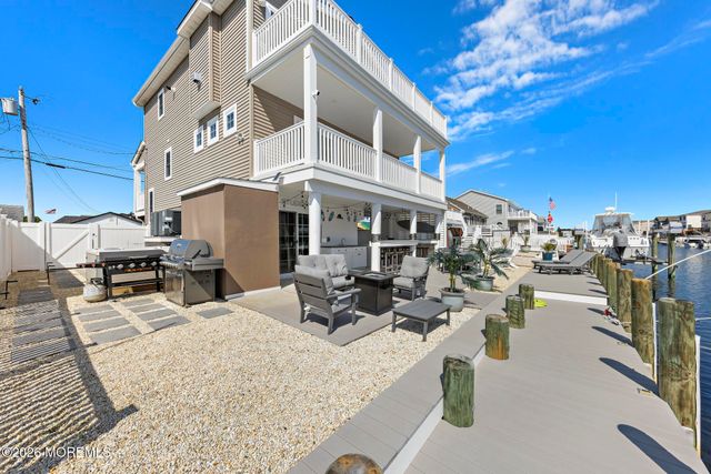 41 Harry Drive, Beach Haven West, NJ 08050