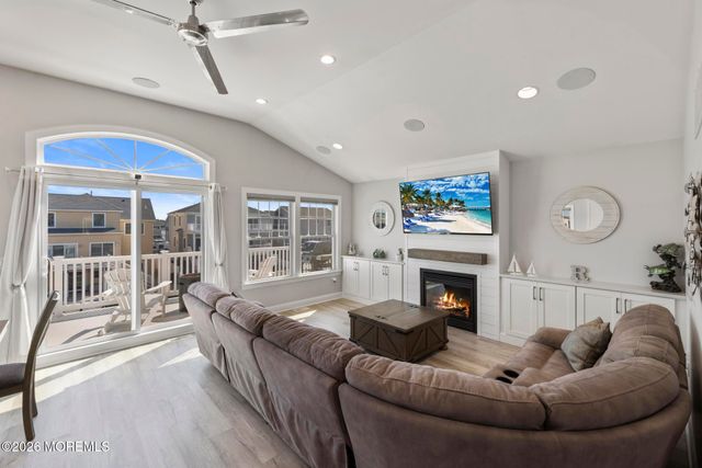 41 Harry Drive, Beach Haven West, NJ 08050