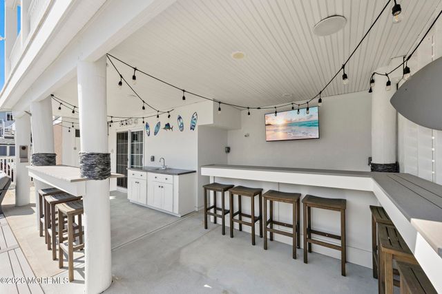 41 Harry Drive, Beach Haven West, NJ 08050