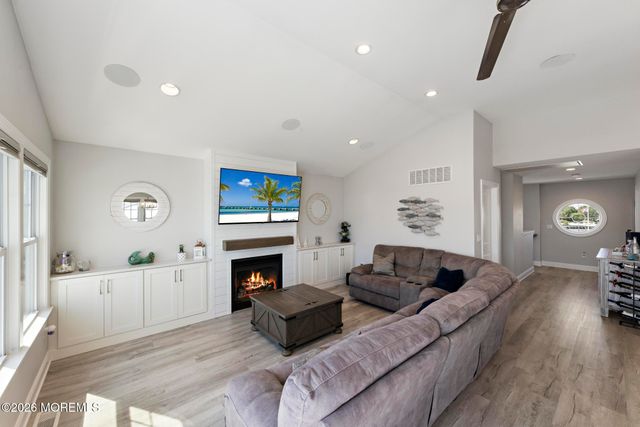 41 Harry Drive, Beach Haven West, NJ 08050