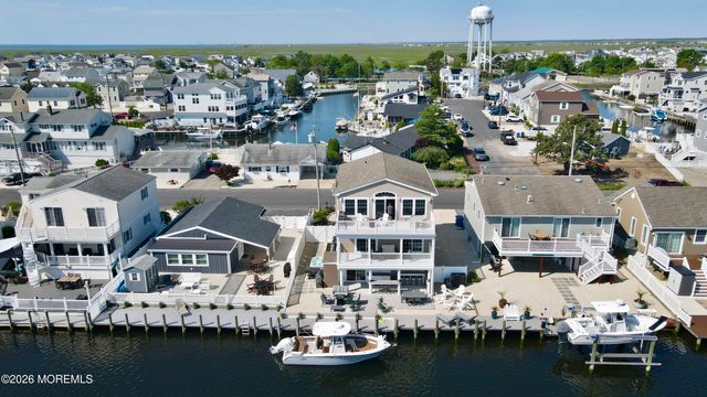 41 Harry Drive, Beach Haven West, NJ 08050