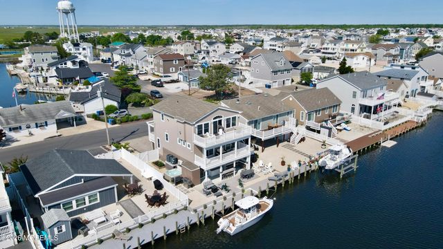 41 Harry Drive, Beach Haven West, NJ 08050