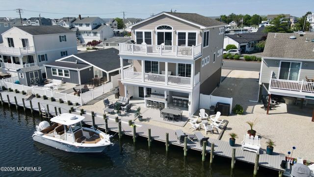 41 Harry Drive, Beach Haven West, NJ 08050