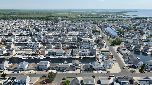 41 Harry Drive, Beach Haven West, NJ 08050