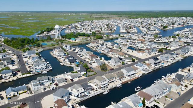41 Harry Drive, Beach Haven West, NJ 08050