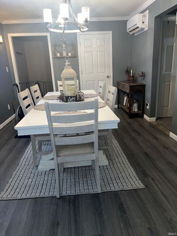 2004 Forbes Road, Vincennes, IN 47591