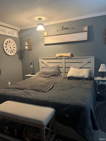 2004 Forbes Road, Vincennes, IN 47591