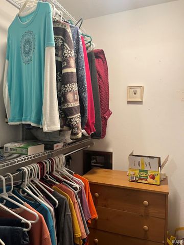 2004 Forbes Road, Vincennes, IN 47591