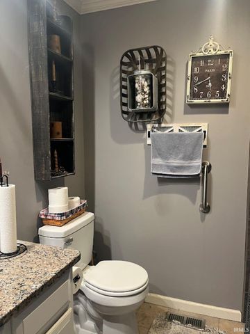 2004 Forbes Road, Vincennes, IN 47591