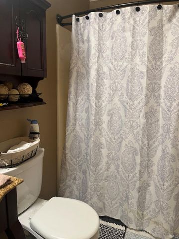 2004 Forbes Road, Vincennes, IN 47591