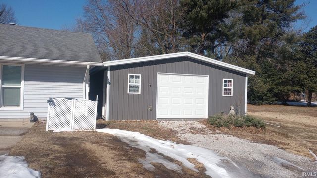 2004 Forbes Road, Vincennes, IN 47591