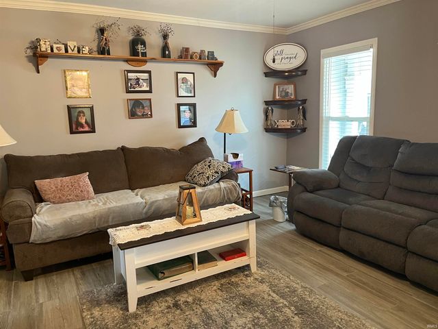 2004 Forbes Road, Vincennes, IN 47591