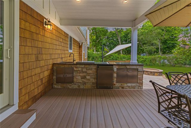 345 Bartley Road, Mattituck, NY 11952
