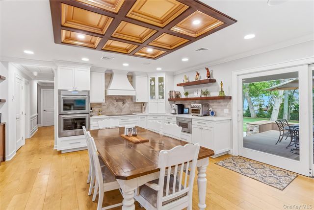 345 Bartley Road, Mattituck, NY 11952