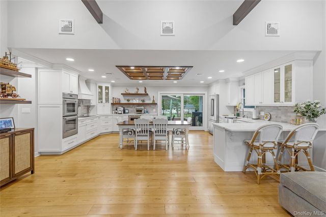 345 Bartley Road, Mattituck, NY 11952
