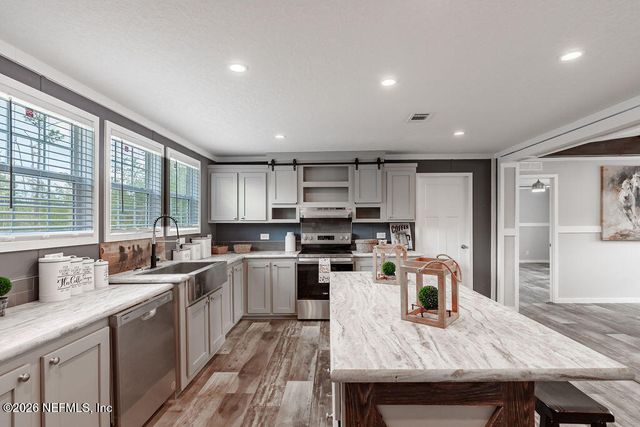 230 REDEYE Road, Florahome, FL 32140