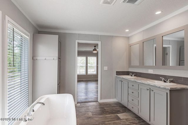 230 REDEYE Road, Florahome, FL 32140