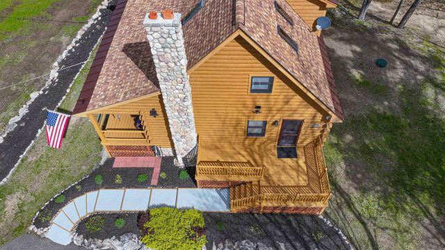 18 Charles Road, Conway, NH 03813