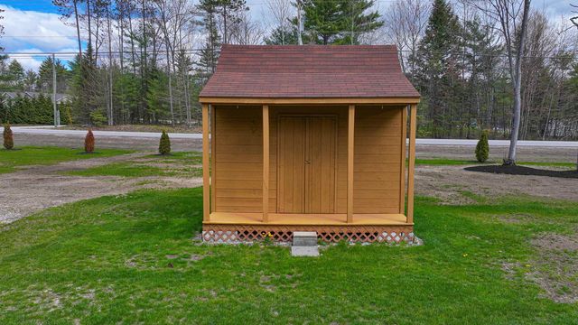 18 Charles Road, Conway, NH 03813