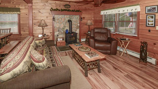 18 Charles Road, Conway, NH 03813
