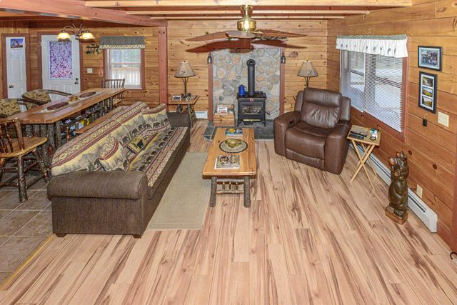 18 Charles Road, Conway, NH 03813