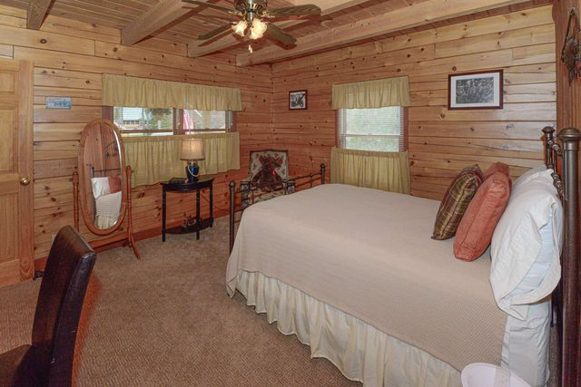 18 Charles Road, Conway, NH 03813
