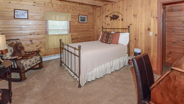 18 Charles Road, Conway, NH 03813